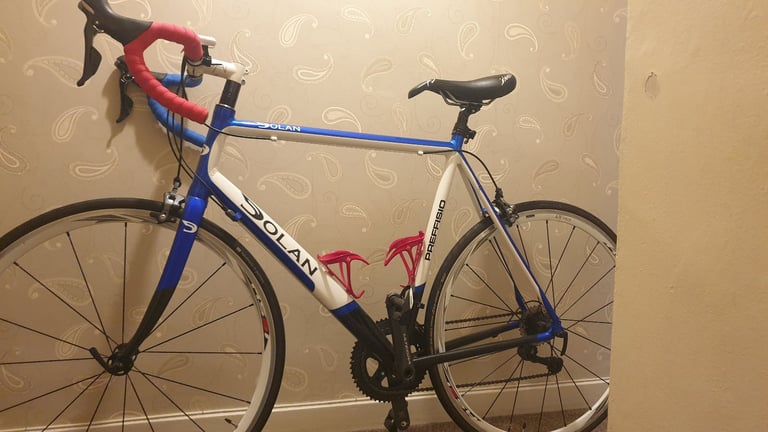 For sale Dolan preffisio road bike.