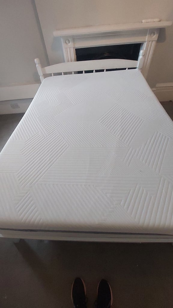Molblly Double Memory Foam Mattress, Medium Firm, 120x190x25cm