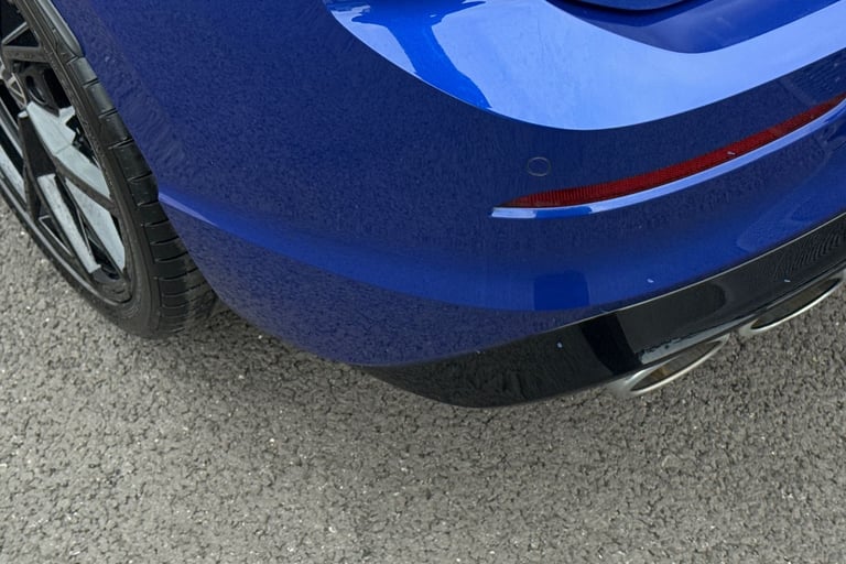 2023 Volkswagen Golf 2.0 TSI 320 R 4Motion 5dr DSG **REAR SIDE AIRBAGS, 19' ESTORIL BLACK A Hatch...