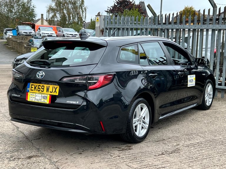 2019 Toyota Corolla 1.8 VVT-h Icon Tech Touring Sports CVT Euro 6 (s/s) 5dr ESTATE Petrol/Electri...