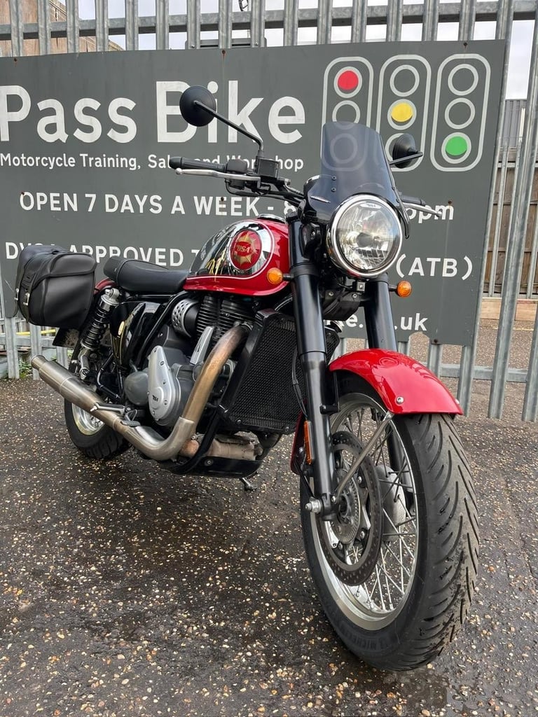 BSA Gold Star 650cc Classic Motorcycle Insignia Red 11213 Miles 2024