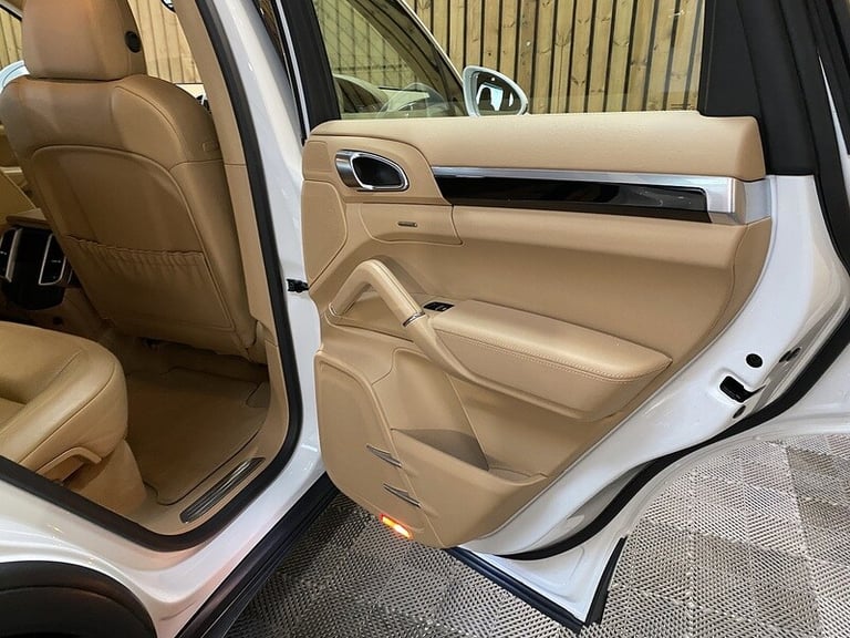 2016 Porsche Cayenne TD V8 S SUV Diesel Automatic