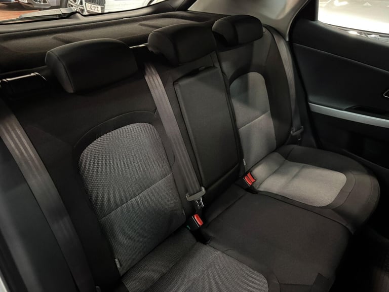 2016 Kia Ceed 1.6 CRDi 2 DCT Euro 6 (s/s) 5dr HATCHBACK Diesel Automatic