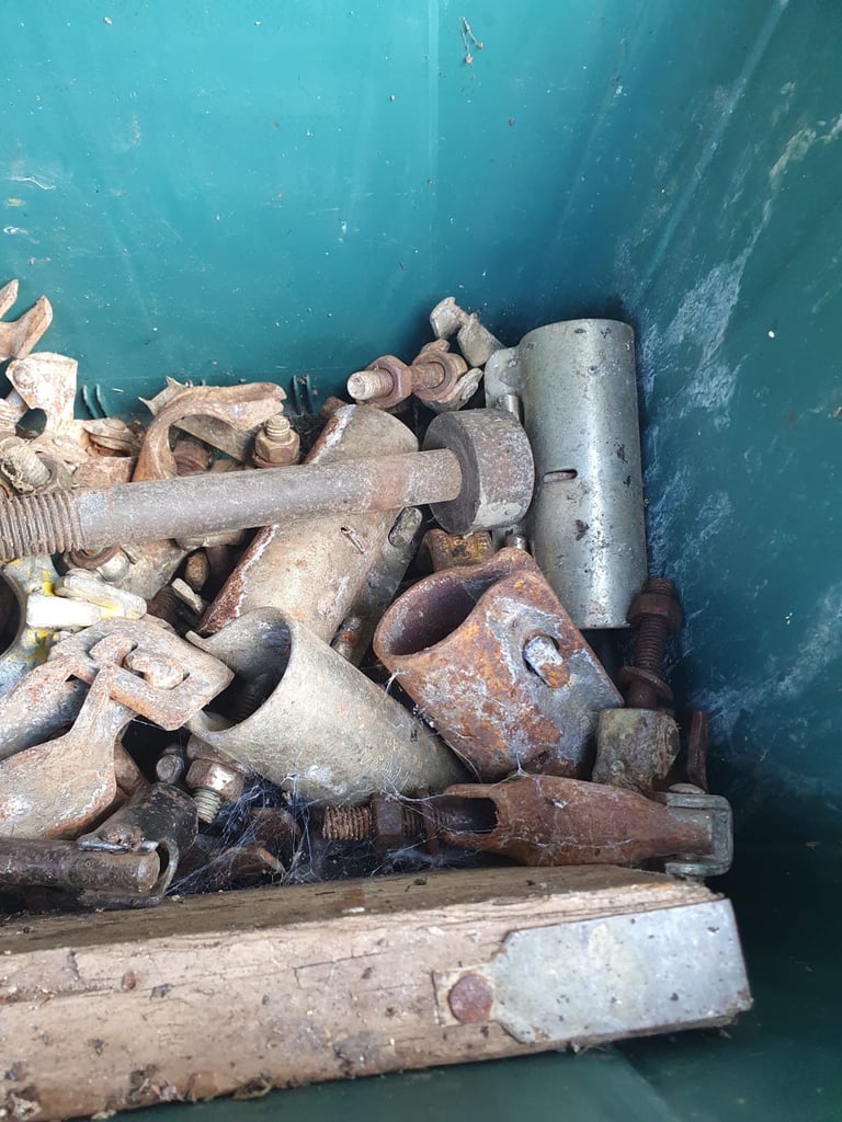 ALUMINIUM SCAFFOLDING 