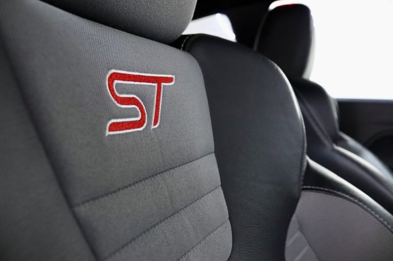 2015 Ford Fiesta 1.6 EcoBoost ST-2 3dr HATCHBACK PETROL Manual