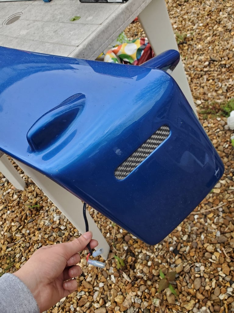 Subaru UK300 spolier in need of repair