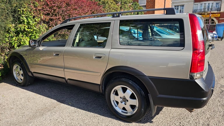 2002 Volvo XC70 2.5T S 5dr Geartronic ESTATE Petrol Automatic