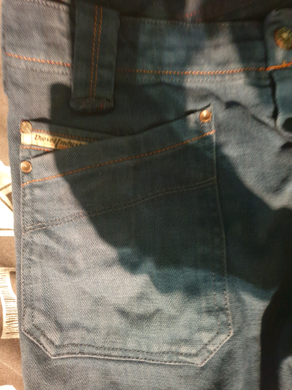 Diesel men Jeans 30 inch waist,ideal for causal or formal 