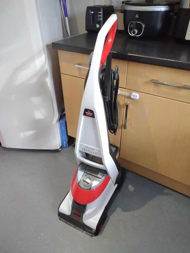 image for Carpet shampoo cleaner bissell with attachments and hose in very good condition good working order 