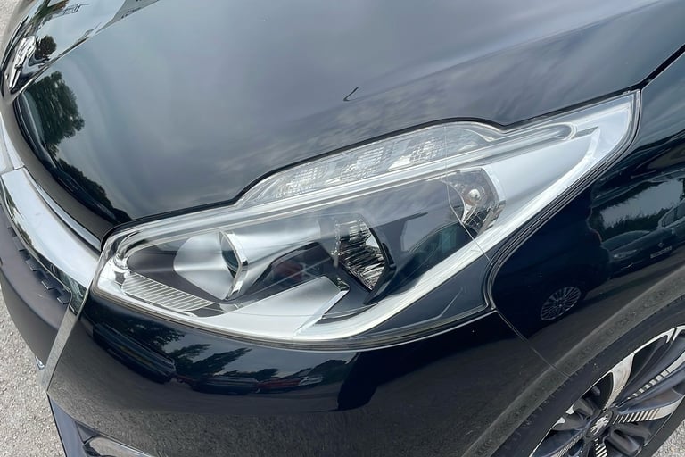 Peugeot 208 1.2 Puretech Tech Edition Hatchback 5dr Petrol Manual Euro 6 s/s