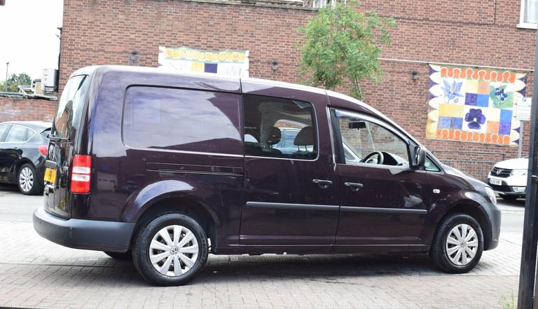2013 Volkswagen Caddy Maxi 1.6 TDi C20 Maxi Life FWD 5dr (Window) MPV Diesel Manual