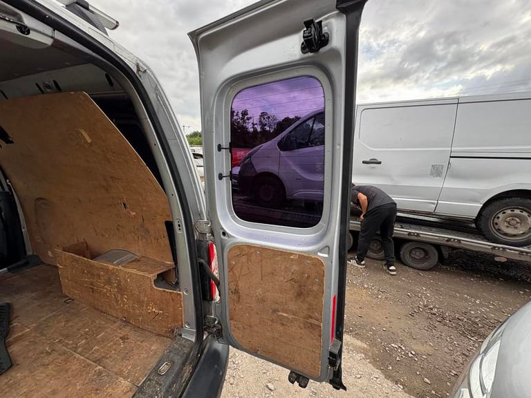 2012 Volkswagen Caddy Caddy C20 TDI 102 Panel Van DIESEL Manual