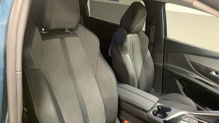 2022 Peugeot 5008 1.2 PureTech Allure Premium SUV 5dr Petrol EAT Euro 6 (s/s) (130 ps) SUV Petrol...