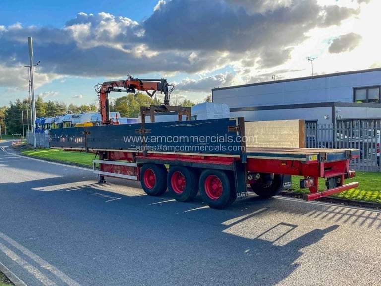 SDC CRANE MOUNTED DROPSIDE FLATBED BRICK GRAB