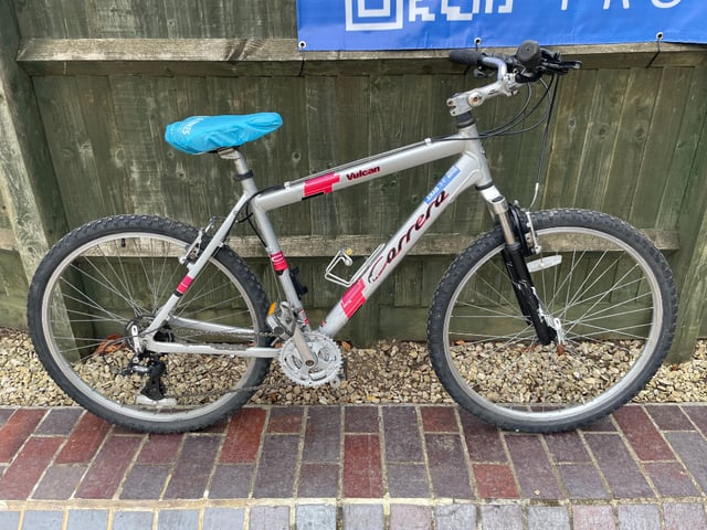 Pink carrera best sale bike