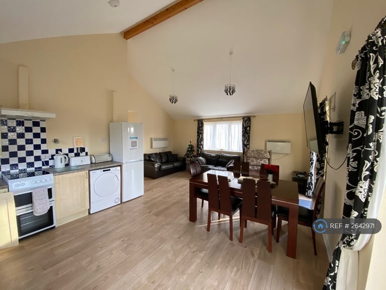 3 bedroom house in Tudor Lodges, Looe, PL13 (3 bed) (#2642971)