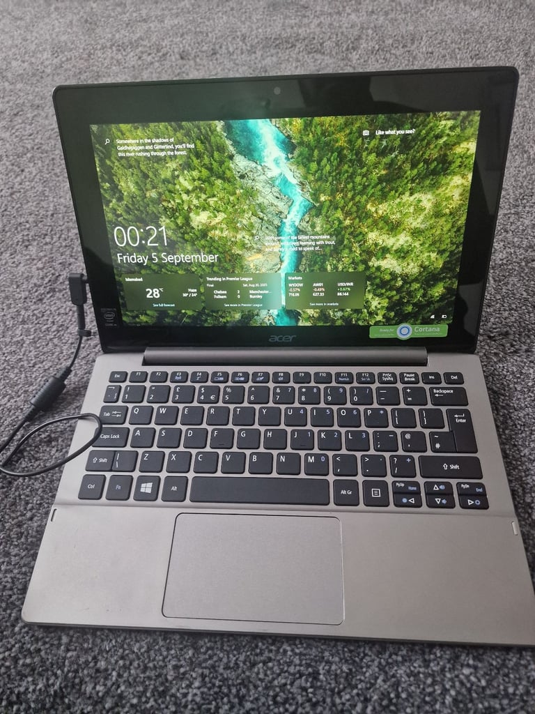 image for Acer Aspire switch 11v, HYBRID, 11.6in, 4GB Ram, 60gbSSD, intel core M, win10