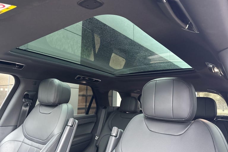 2023 Land Rover Range Rover Sport 3.0 D300 MHEV Dynamic SE SUV 5dr Diesel Auto 4WD Euro 6 (s/s) (...