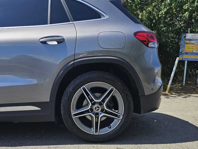  Mercedes-Benz GLA 200d AMG Line Executive 5dr Auto Hatchback Diesel Automatic