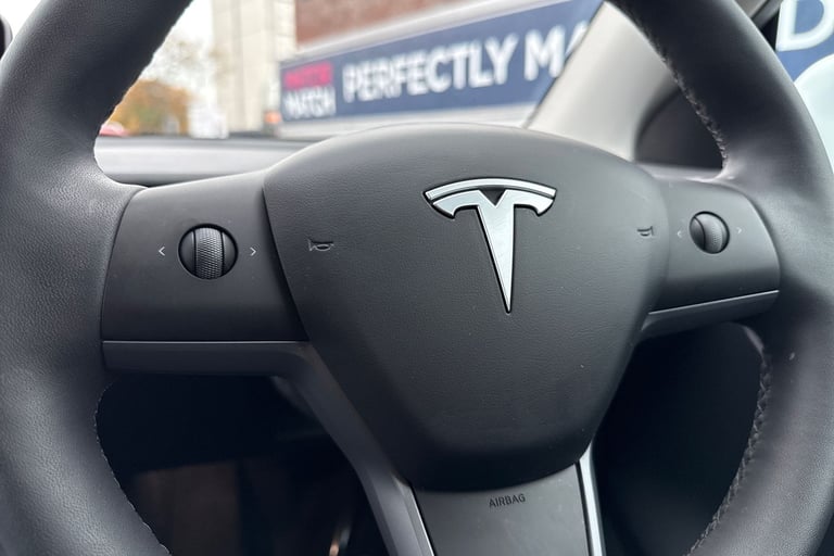 2022 Tesla Model Y Long Range AWD 5dr Auto MPV ELECTRIC Automatic