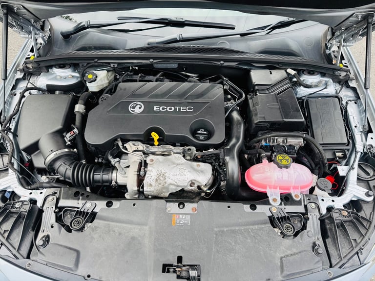 2017 Vauxhall Insignia TECH LINE NAV 5-Door Diesel