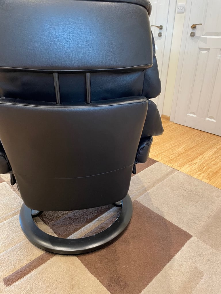 Ekornes Stressless Leather Recliner Chair & Footstool 