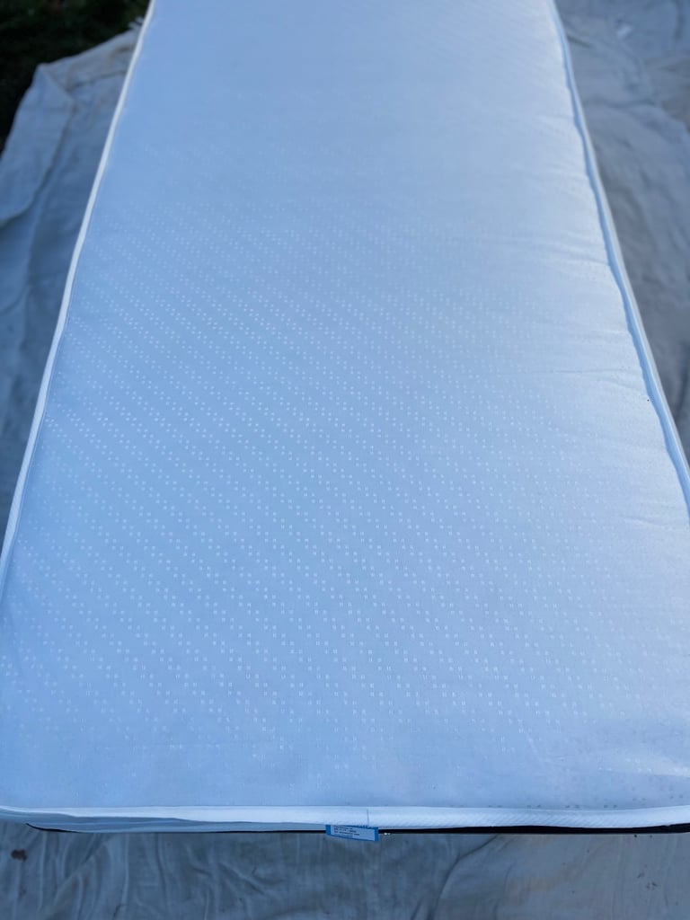Single Guest Bed. Great Condition 