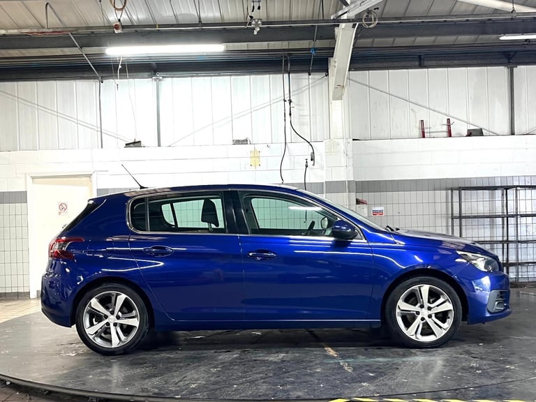 Peugeot, 308, Hatchback, 2017, Manual, 1199 (cc), 5 doors