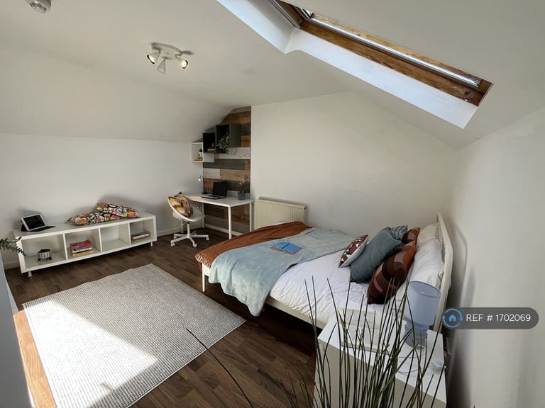 6 bedroom house in Ramilies Road, Liverpool, L18 (6 bed) (#1702069)