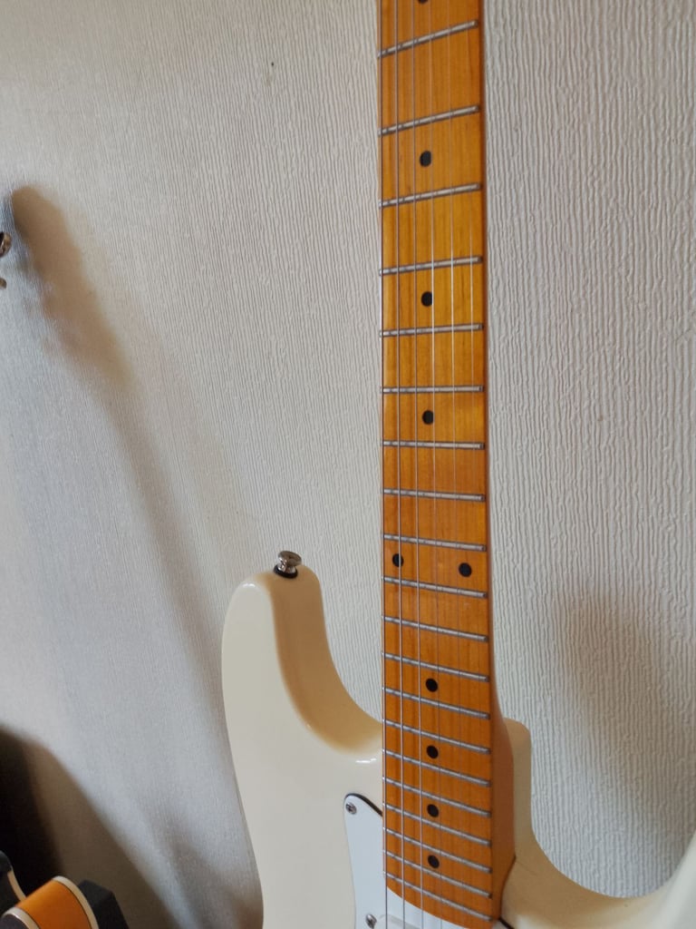Epiphone Strat Guitar.