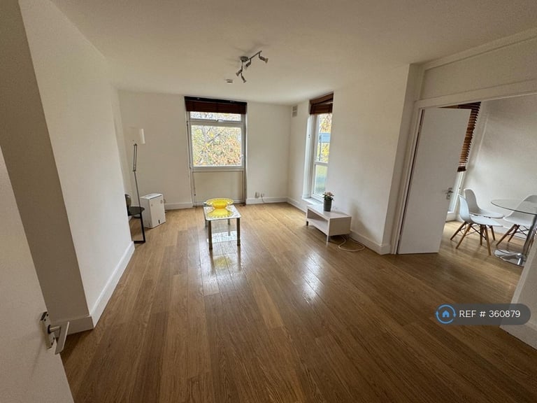 2 bedroom flat in Guildford Road, London, SW8 (2 bed) (#360879)