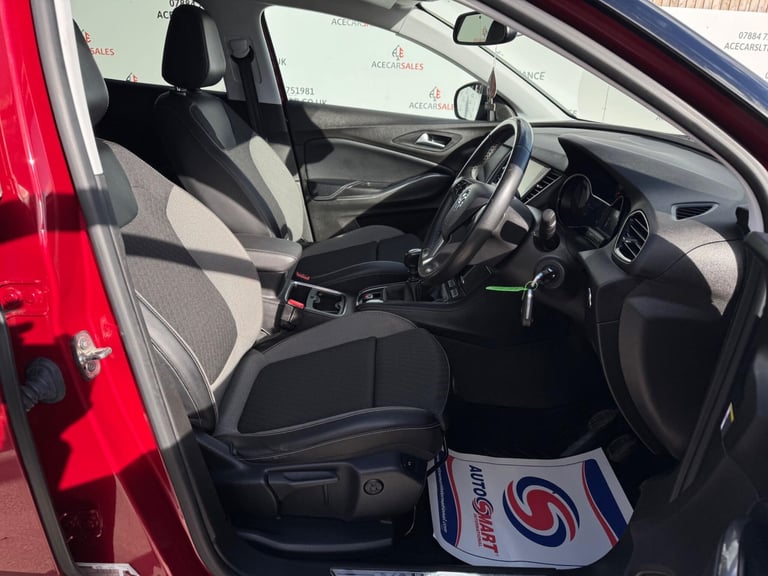 2020 Vauxhall Grandland X 1.2 Turbo SRi Nav 5dr HATCHBACK PETROL Manual