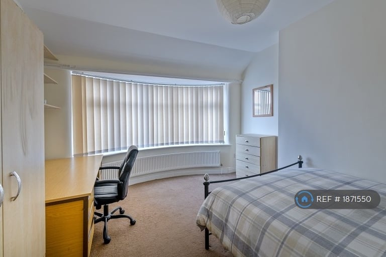 4 bedroom house in Finchley Road, Manchester, M14 (4 bed) (#1871550)