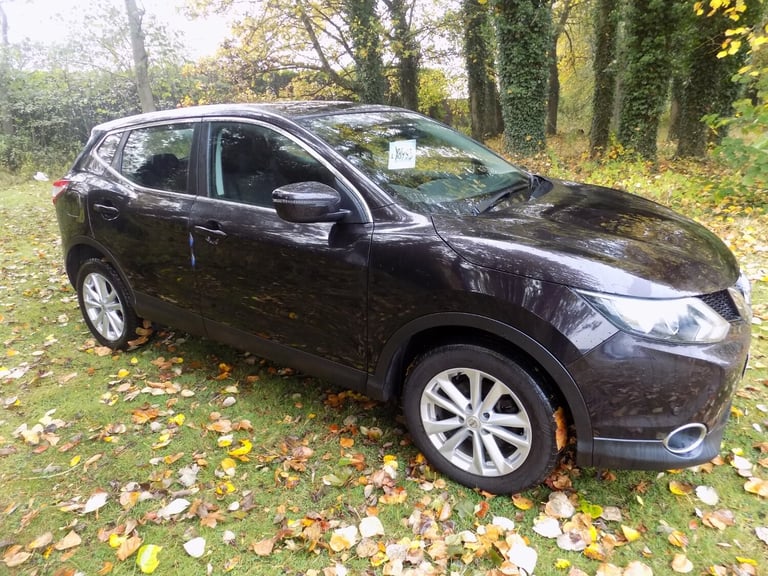 2017 Nissan Qashqai 1.2 DiG-T Acenta [Smart Vision Pack] 5dr Xtronic HATCHBACK Petrol Automatic