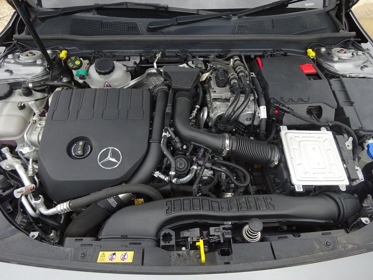 2020 70 REG MERCEDES BENZ A CLASS A250E AMG LINE HYBRID AUTO DAMAGED SALVAGE