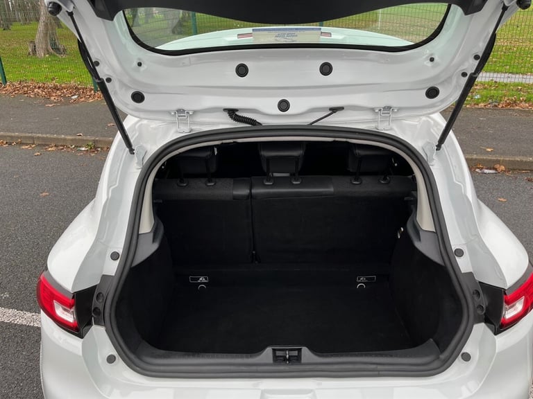 2017 Renault Clio 1.5 dCi 90 Dynamique S Nav 5dr Auto HATCHBACK DIESEL Automatic