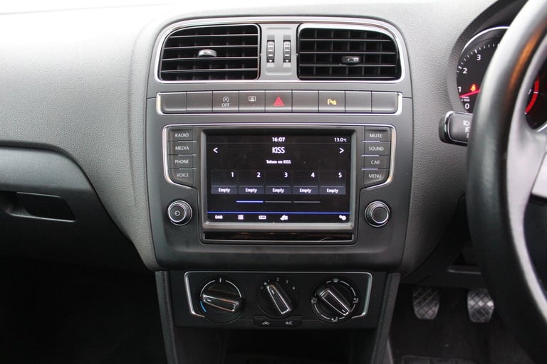 2016 Volkswagen Polo 1.2 TSI BlueMotion Tech Match Euro 6 (s/s) 5dr HATCHBACK Petrol Manual