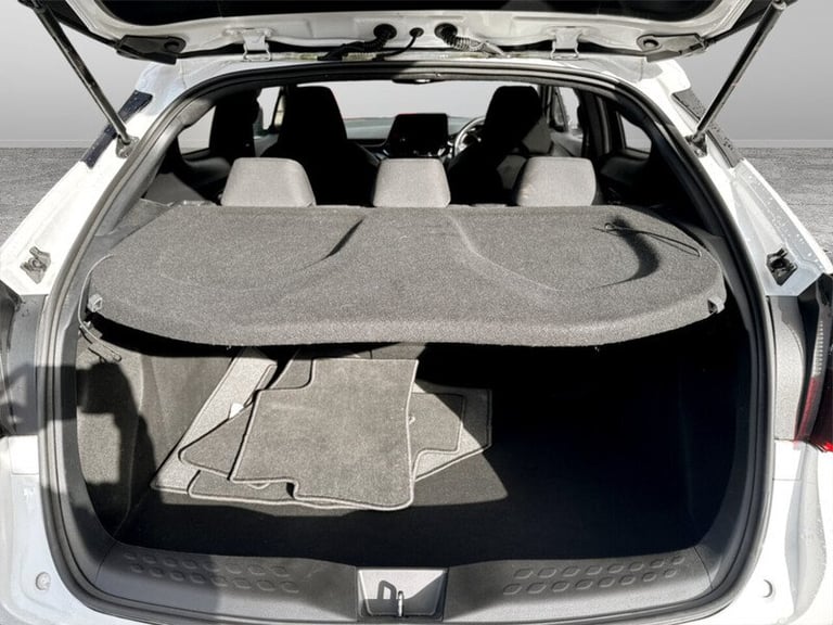 2022 Toyota C-HR VVT-h Design SUV HYBRID Automatic