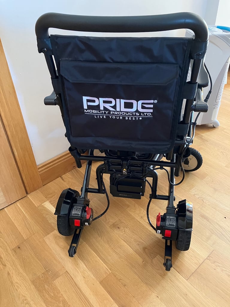 Pride IGo Lite carbon fibre ultralight electric wheelchair 