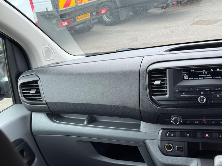 2022 Toyota PROACE CITY Verso 1.5D Combi Medium 5dr MPV DIESEL Manual