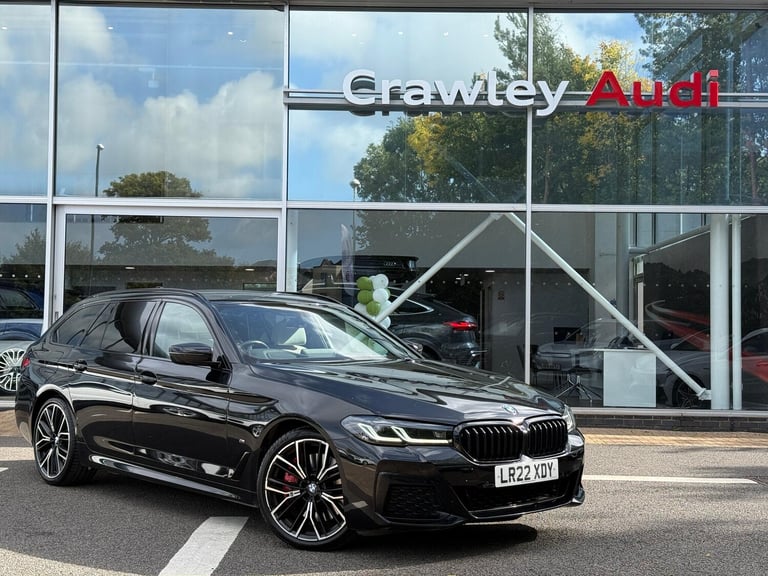 image for 2022 BMW 5 Series 3.0 530d MHT M Sport Touring 5dr Diesel Hybrid Steptronic xDrive Euro 6 (s/ EST...