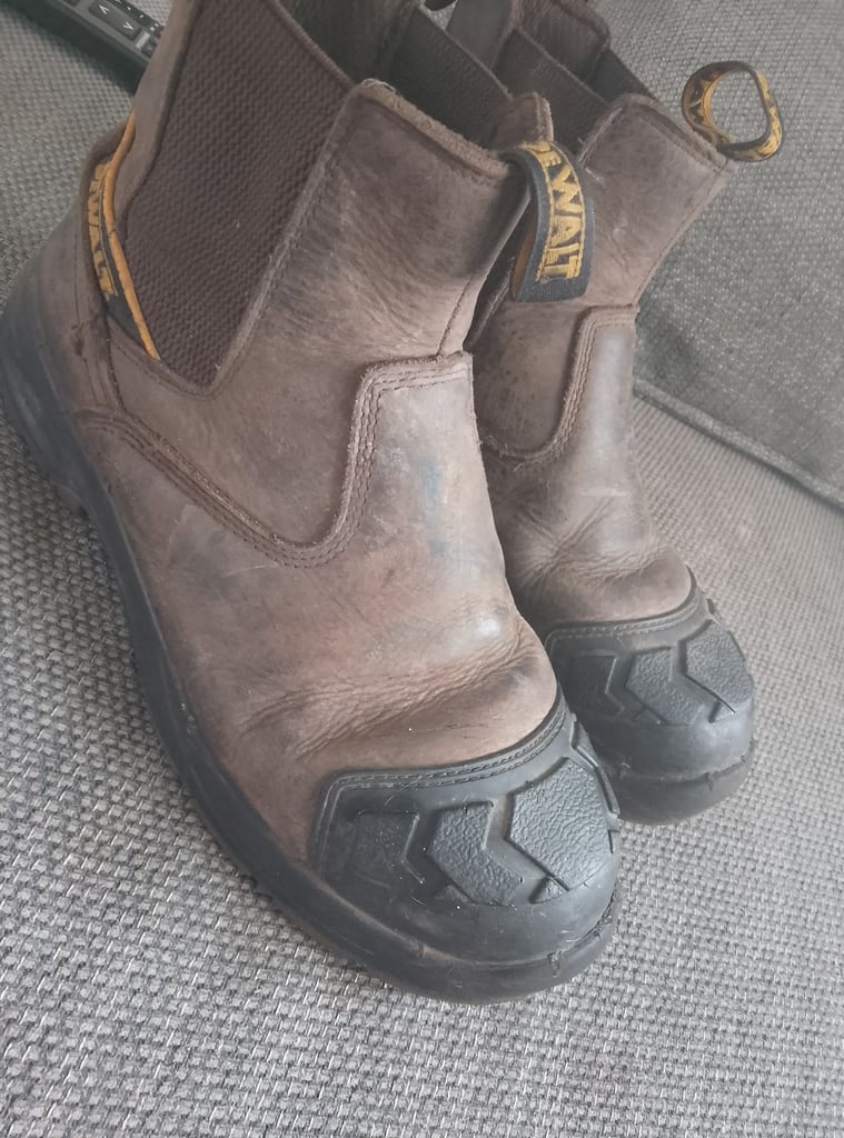 image for DeWalt mens steal cap boots 
