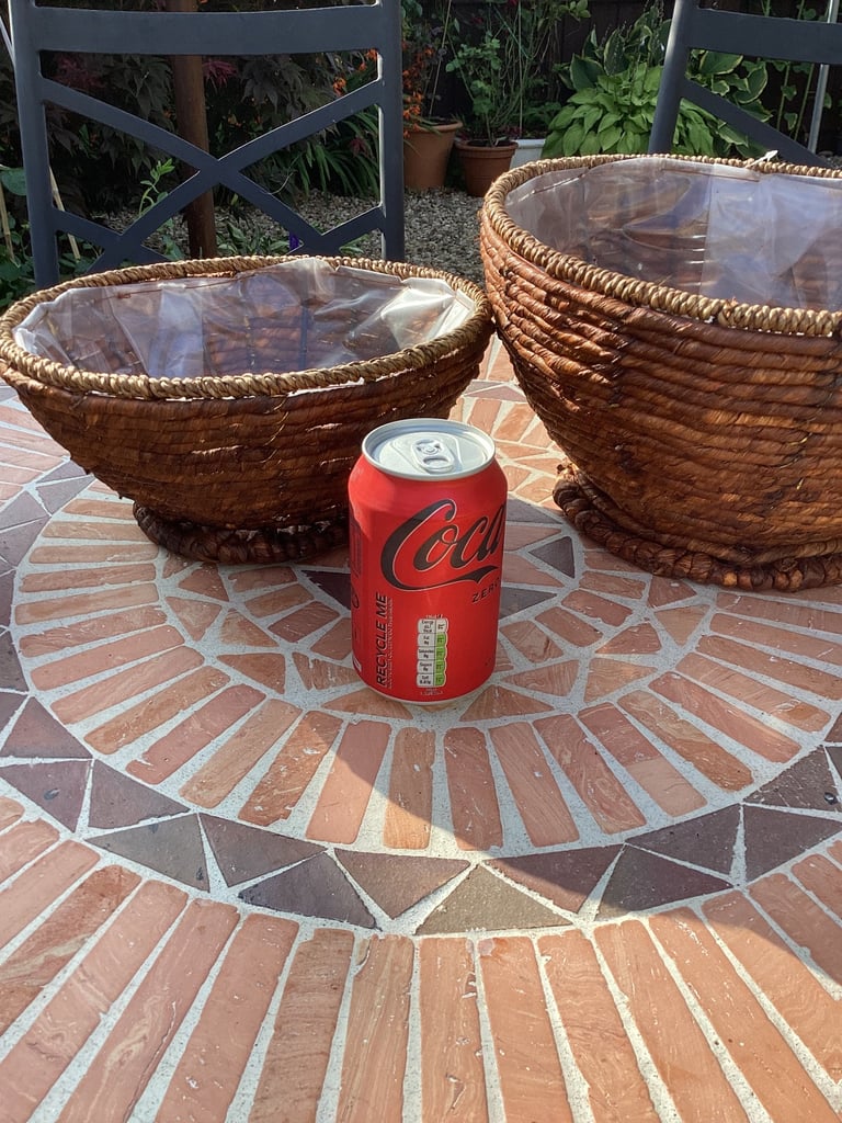 SET OF THREE WOVEN GRASS INDOOR OUTDOOR PLANTERS BOWL FLOWER POT COVERS