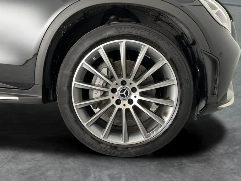 2022 Mercedes-Benz GLC 2.0 GLC300d AMG Line (Premium) SUV 5dr Diesel G-Tronic+ 4MATIC Euro 6 (s/s...