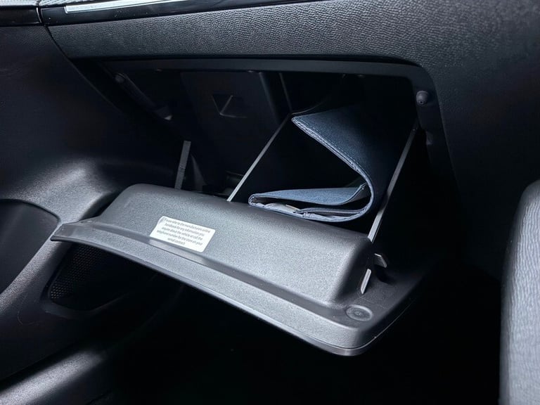 Peugeot 208 PURETECH ALLURE S/S