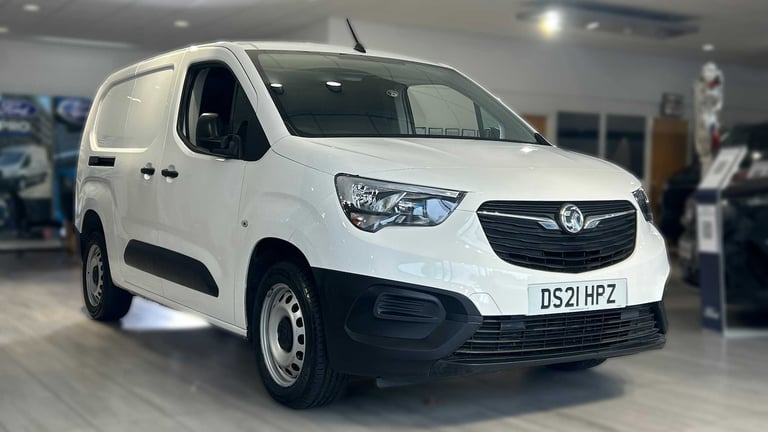 2021 Vauxhall Combo 2300 1.5 Turbo D 100ps H1 Dynamic Van Van Diesel Manual
