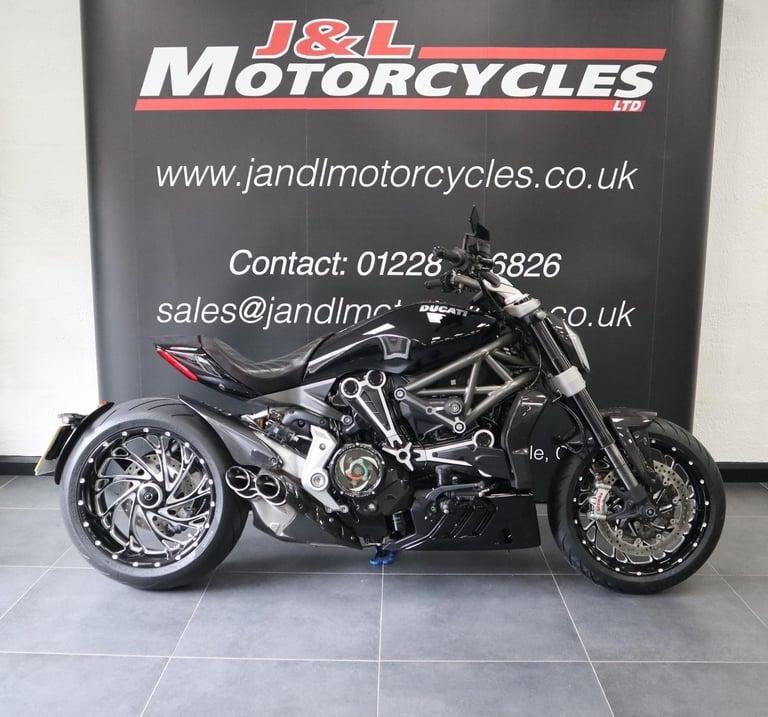 Ducati X Diavel S. Lots Of Extras, Genuine Ducati Lightweight Forged Wheels!