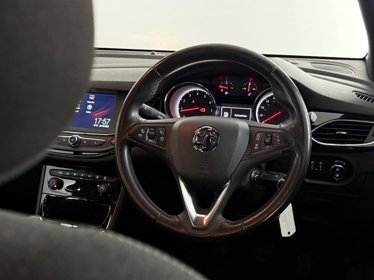 2018 Vauxhall Astra 1.4i SRi Euro 6 5dr Hatchback Petrol Manual