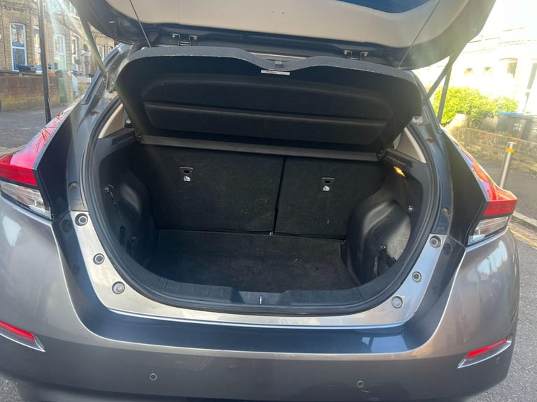 NISSAN LEAF 40kWh N-Connecta 2018