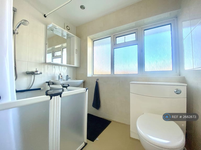 3 bedroom house in Warden Avenue, Harrow, HA2 (3 bed) (#2682873)